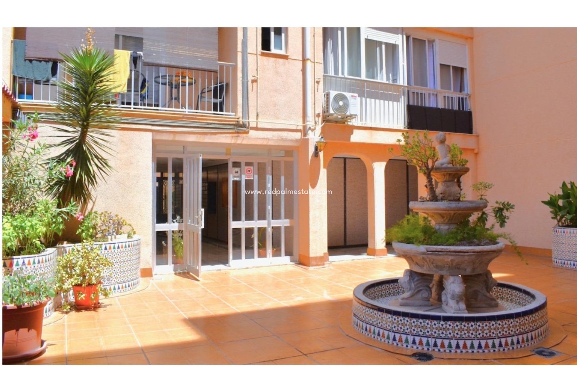 Resale - Apartment -
Torrevieja - Playa de los Locos