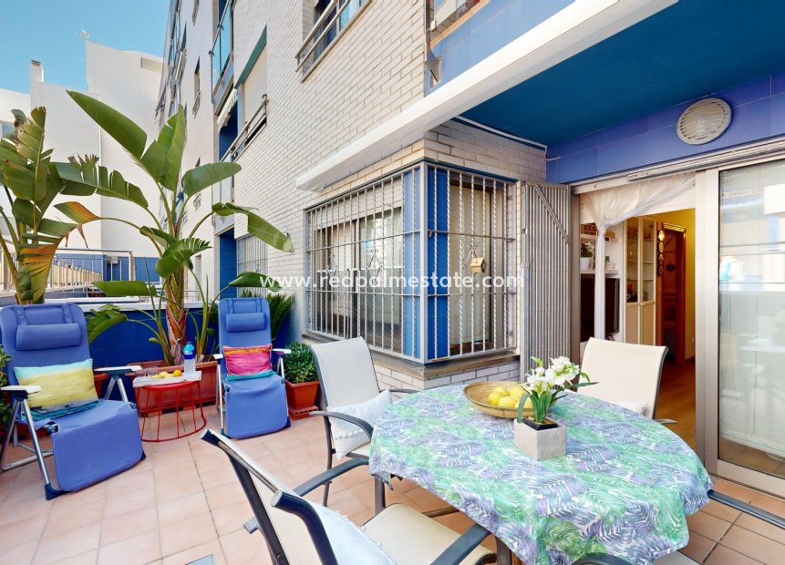 Resale - Apartment -
Torrevieja - Playa de los Locos