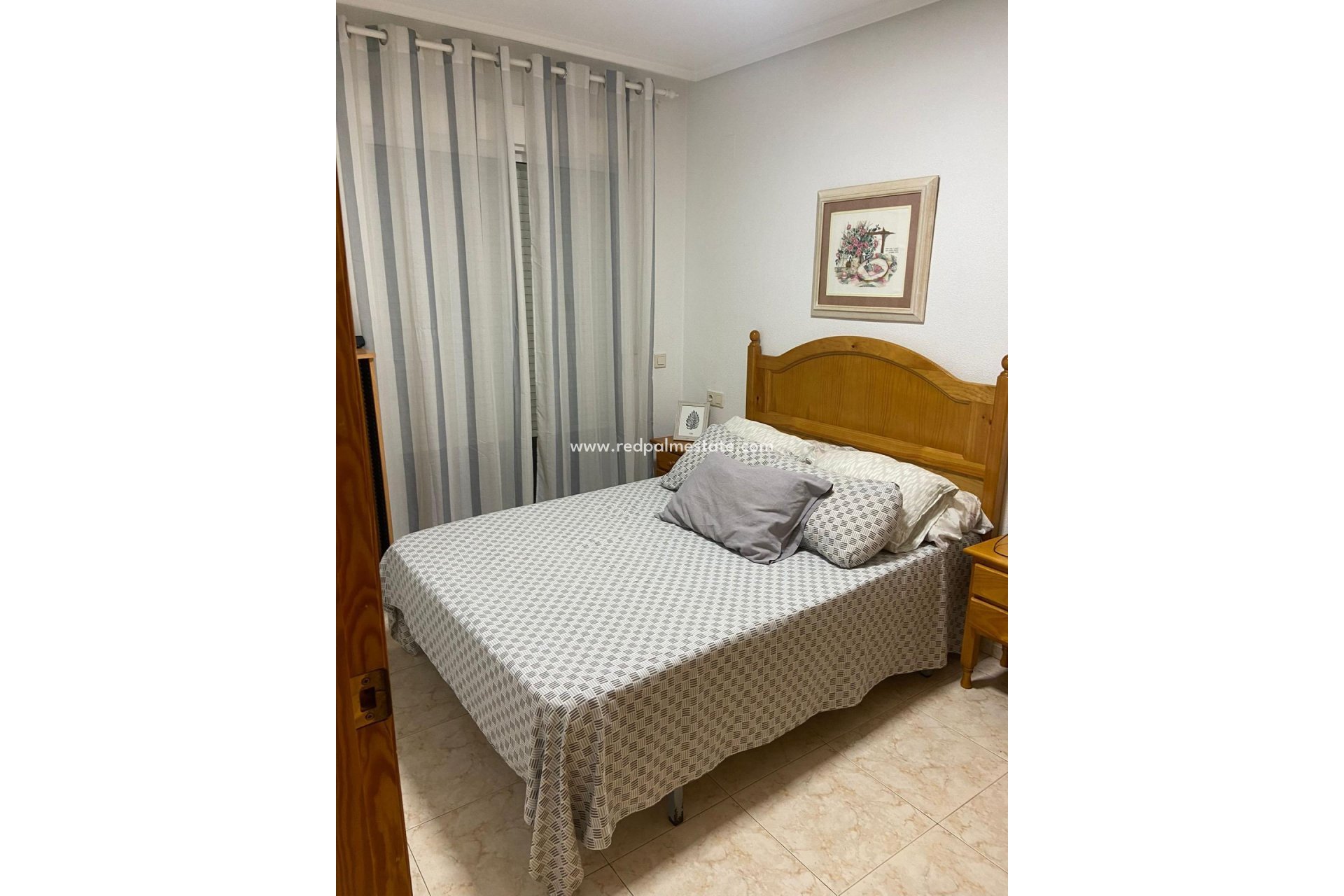 Resale - Apartment -
Torrevieja - Playa de los Locos