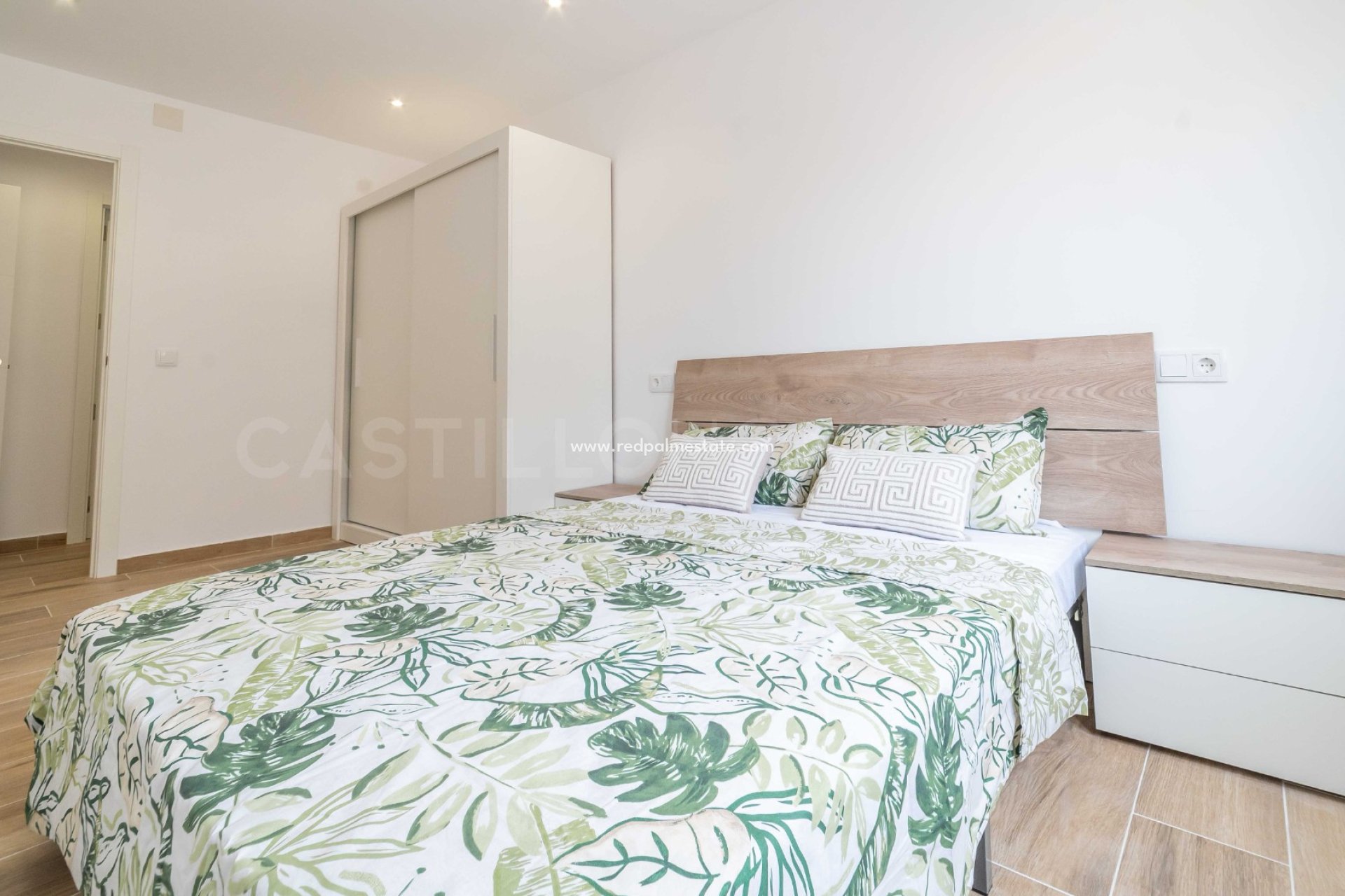 Resale - Apartment -
Torrevieja - Playa de los Locos