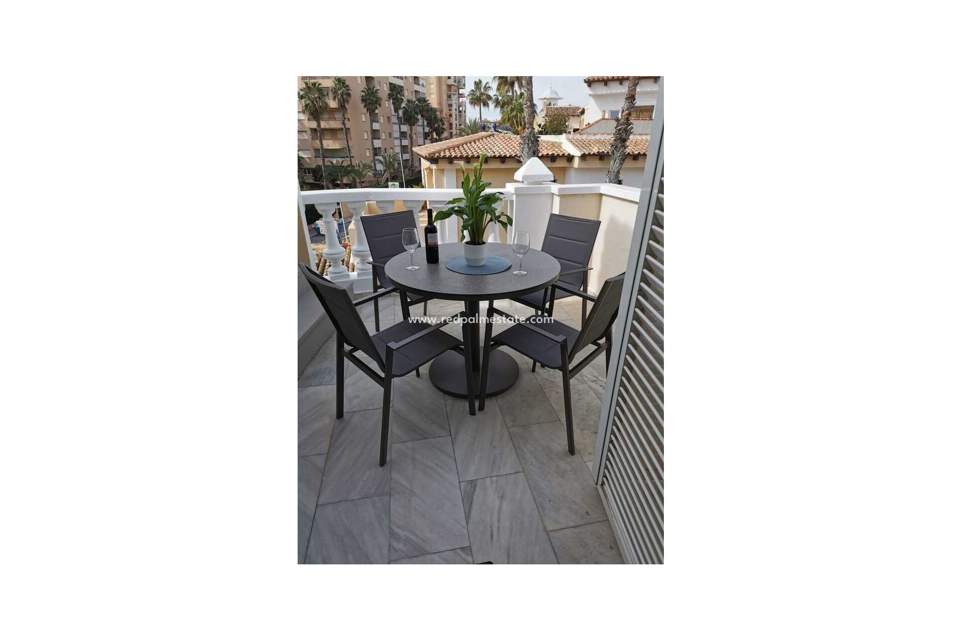 Resale - Apartment -
Torrevieja - Playa de los Locos