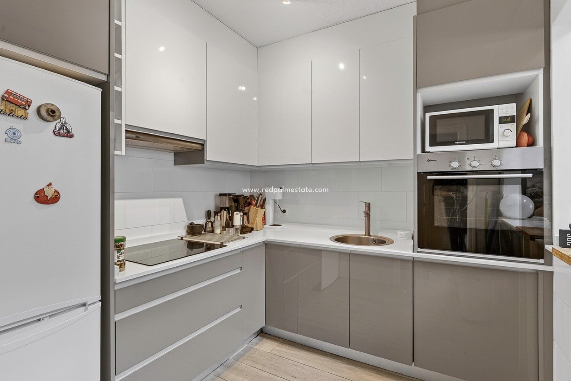 Resale - Apartment -
Torrevieja - Playa de los Locos