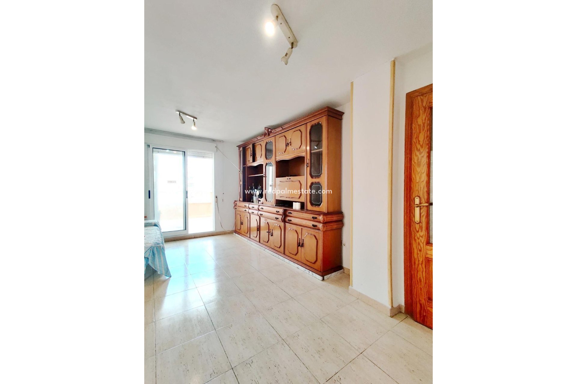 Resale - Apartment -
Torrevieja - Playa de los Locos