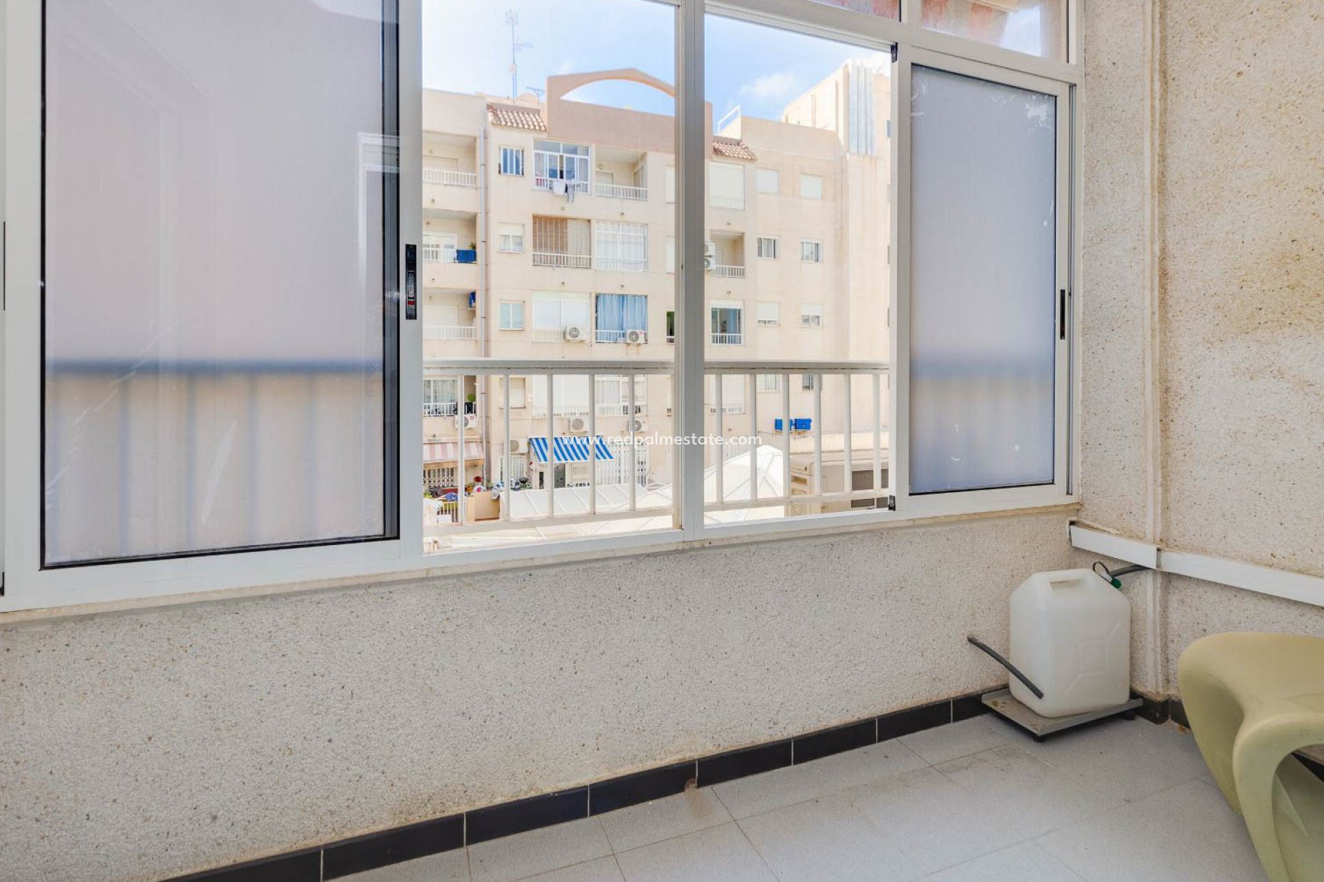 Resale - Apartment -
Torrevieja - Playa de los Locos