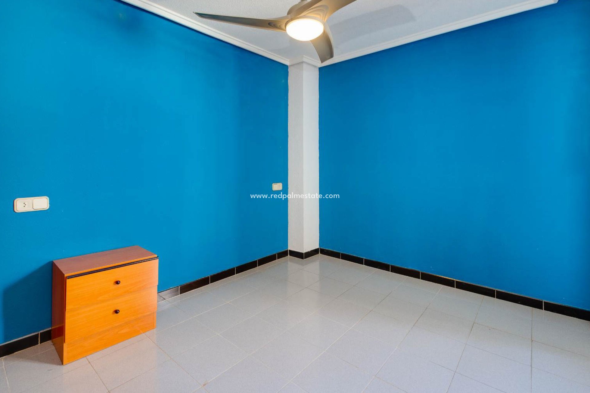 Resale - Apartment -
Torrevieja - Playa de los Locos