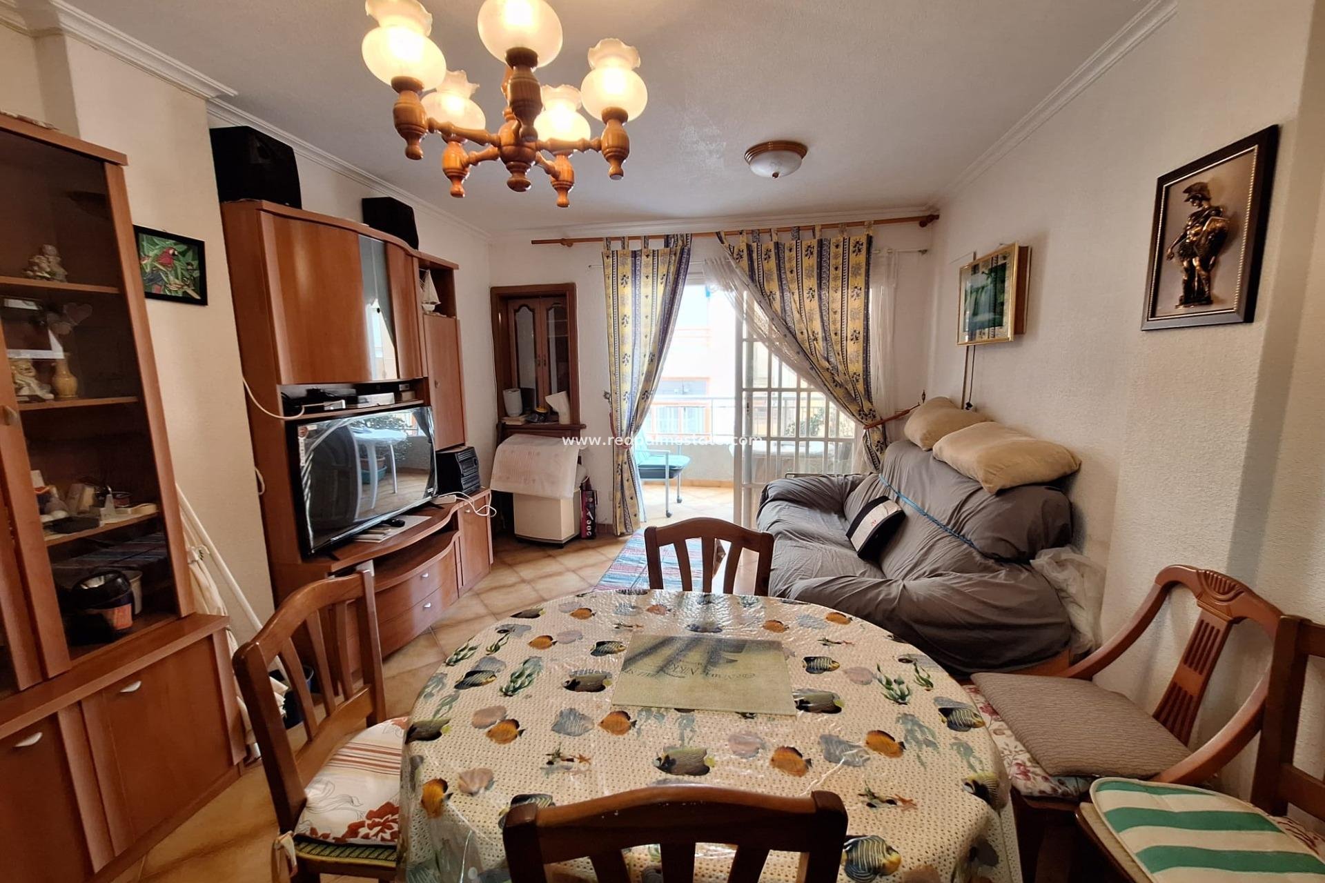 Resale - Apartment -
Torrevieja - Playa de los Locos
