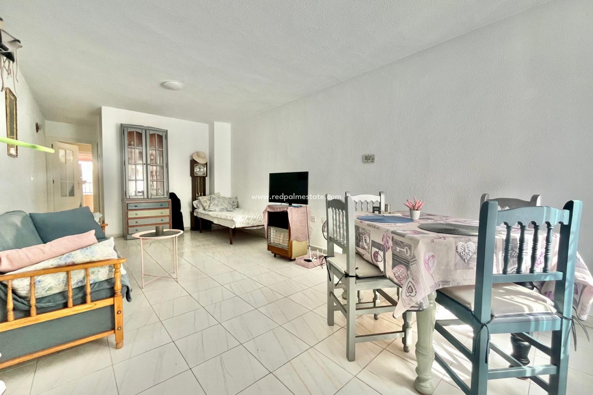 Resale - Apartment -
Torrevieja - Playa de los Locos