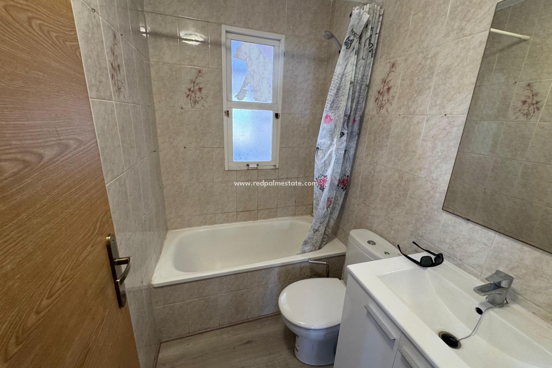 Resale - Apartment -
Torrevieja - Playa de los Locos