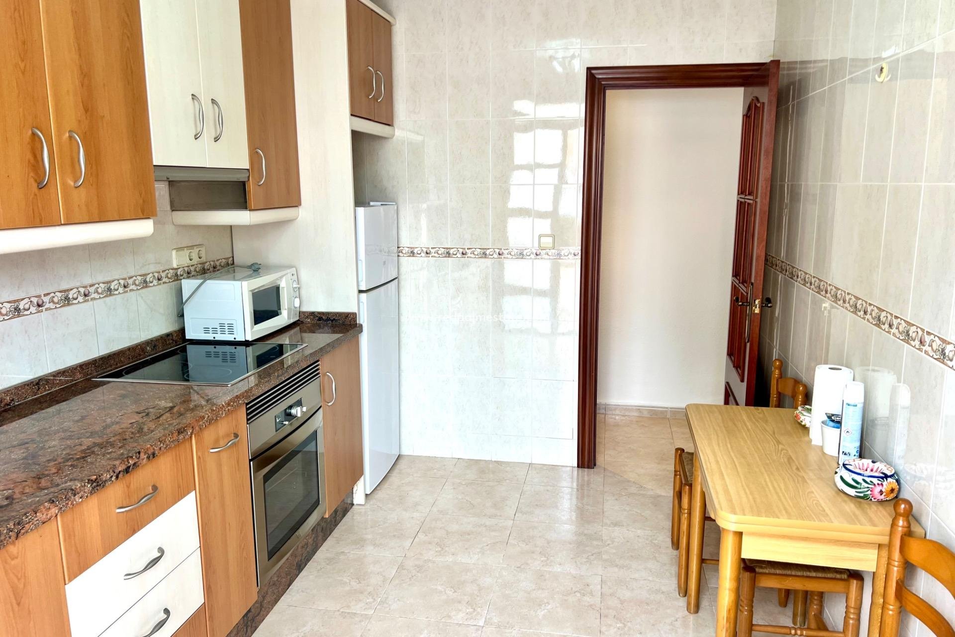 Resale - Apartment -
Torrevieja - Playa de los Naufragos