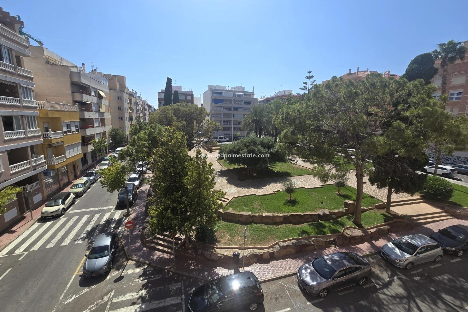 Resale - Apartment -
Torrevieja - Playa del Cura