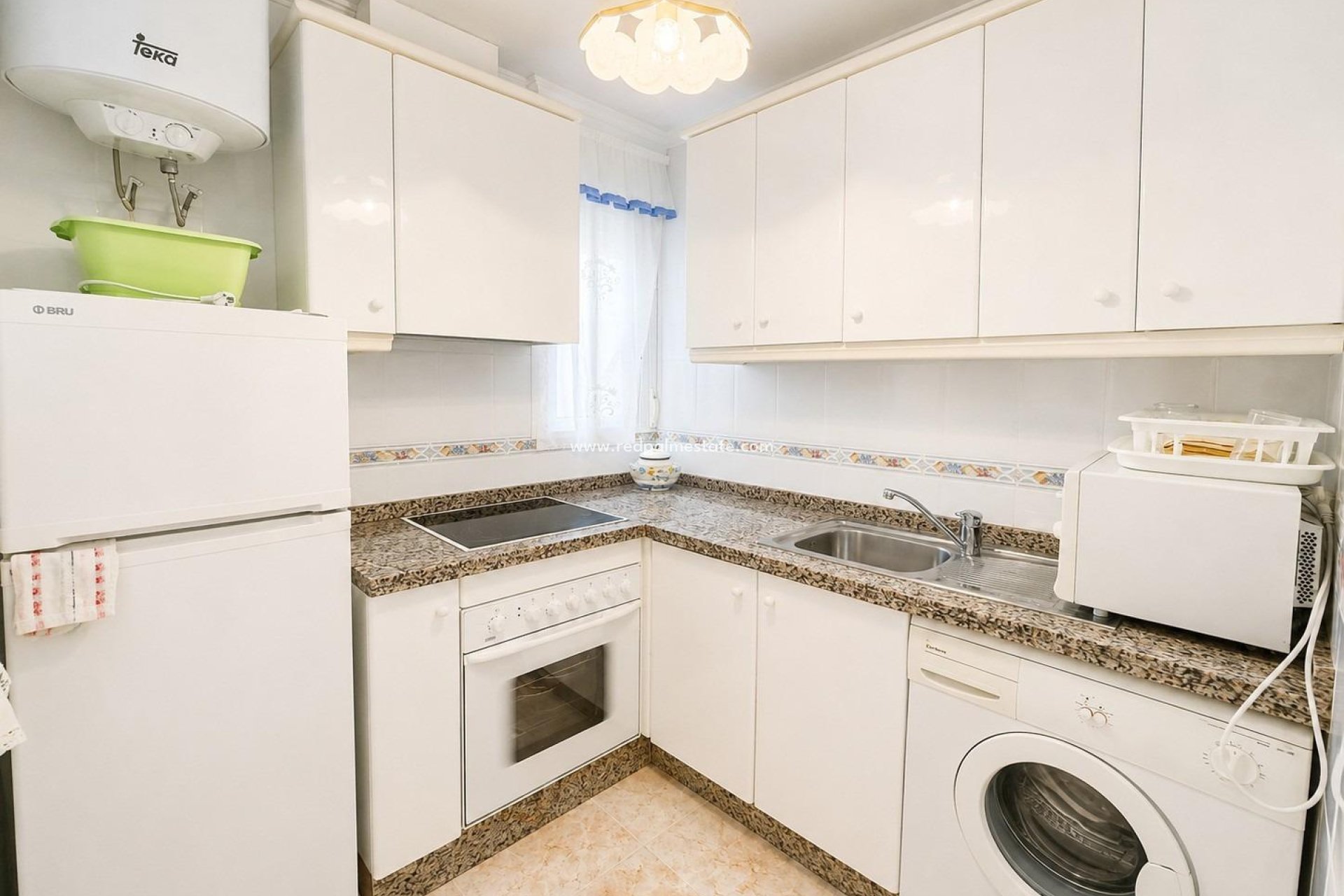 Resale - Apartment -
Torrevieja - Playa del Cura