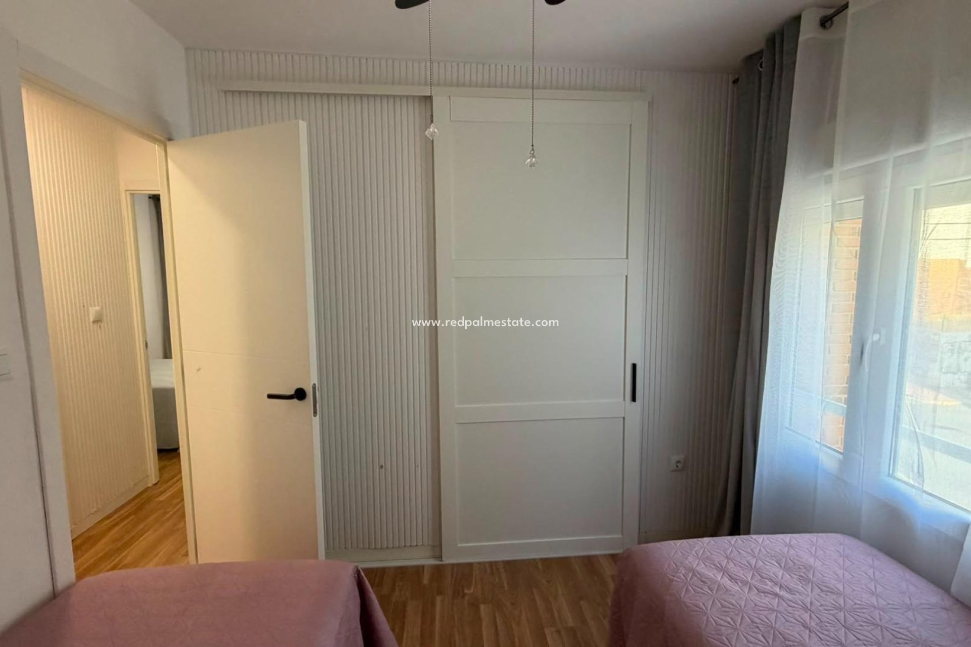Resale - Apartment -
Torrevieja - Playa del Cura