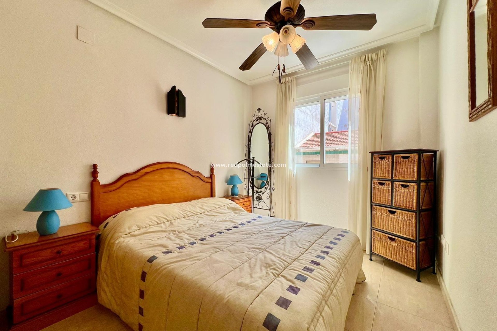 Resale - Apartment -
Torrevieja - Playa del Cura
