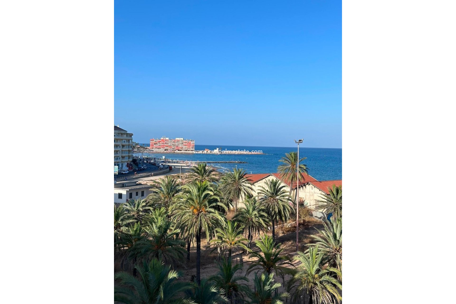 Resale - Apartment -
Torrevieja - Playa del Cura