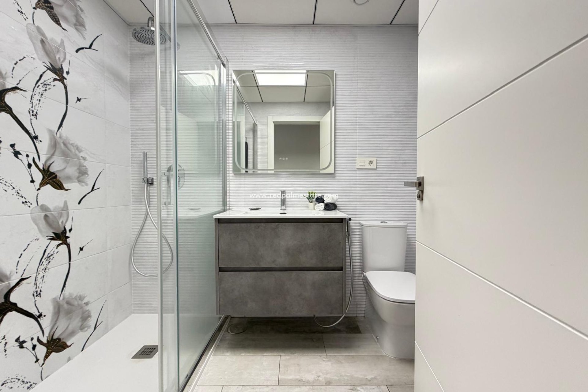 Resale - Apartment -
Torrevieja - Playa del Cura