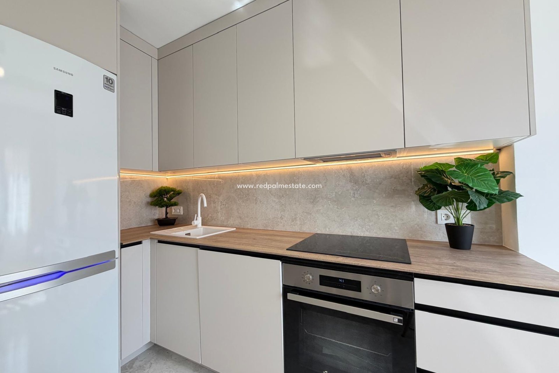 Resale - Apartment -
Torrevieja - Playa del Cura