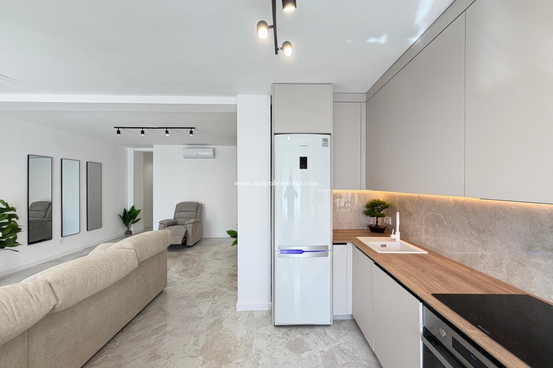 Resale - Apartment -
Torrevieja - Playa del Cura