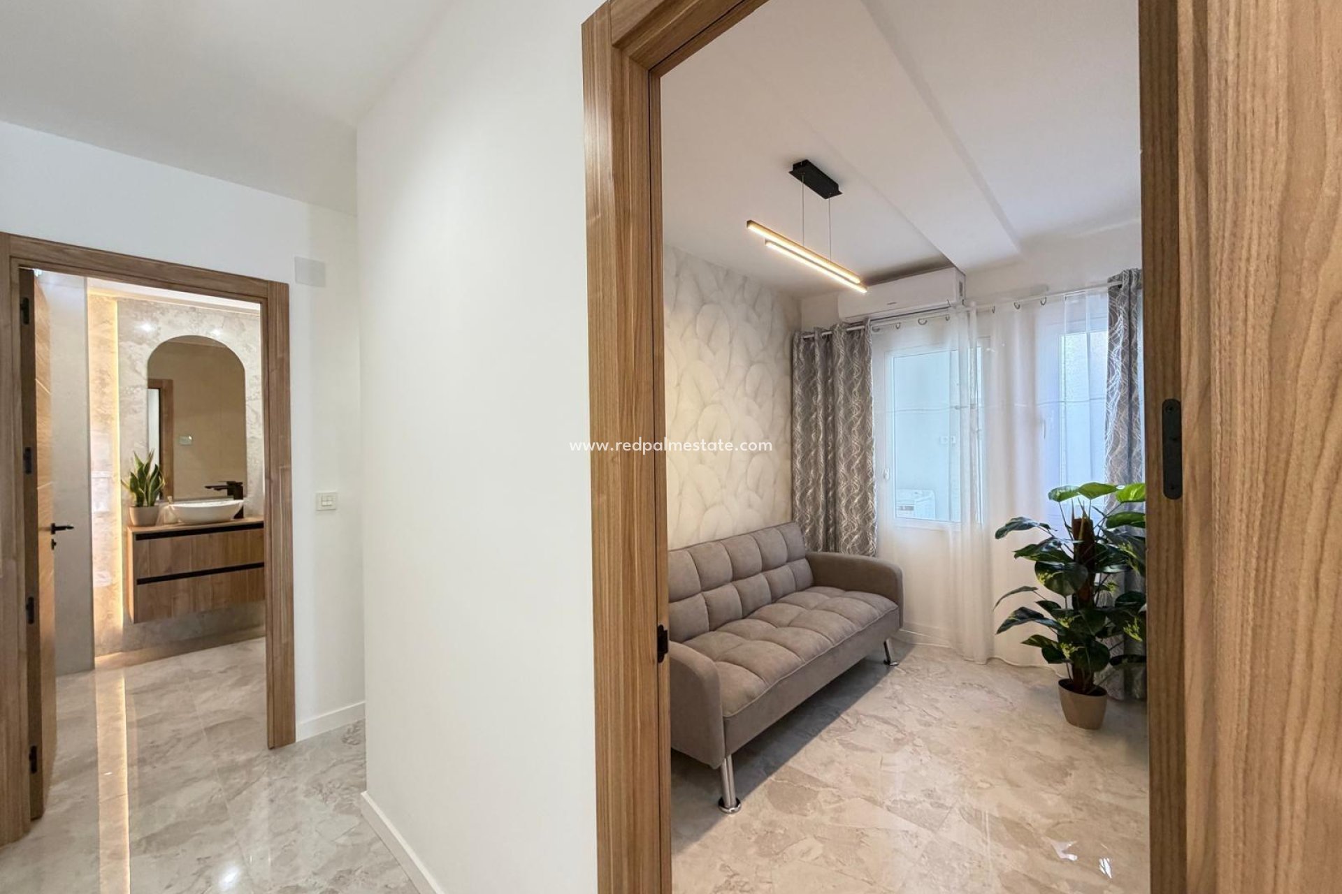 Resale - Apartment -
Torrevieja - Playa del Cura