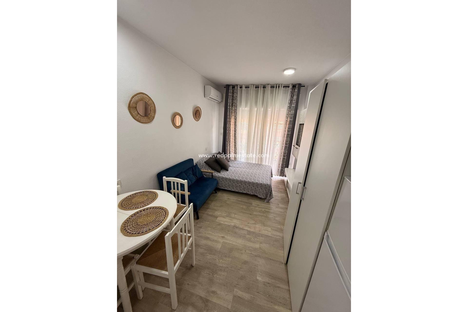 Resale - Apartment -
Torrevieja - Playa del Cura