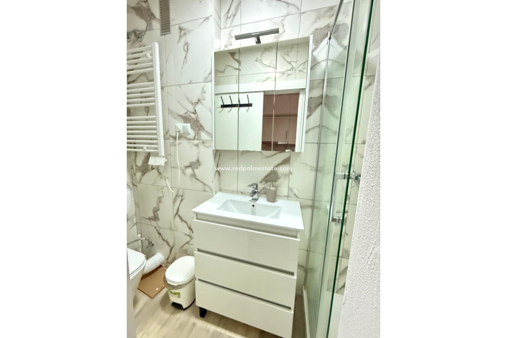 Resale - Apartment -
Torrevieja - Playa del Cura
