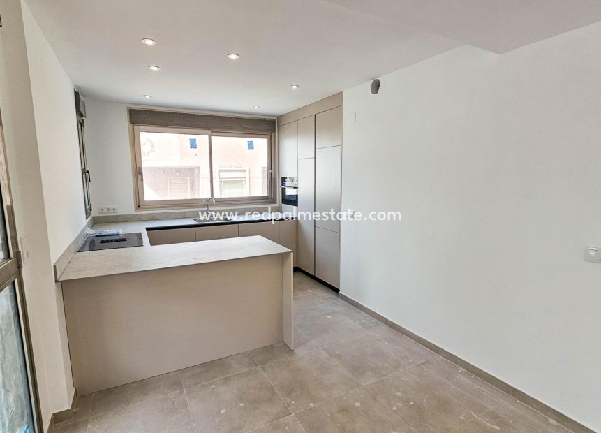 Resale - Apartment -
Torrevieja - Playa del Cura