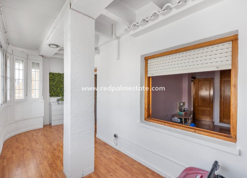 Resale - Apartment -
Torrevieja - Playa del Cura