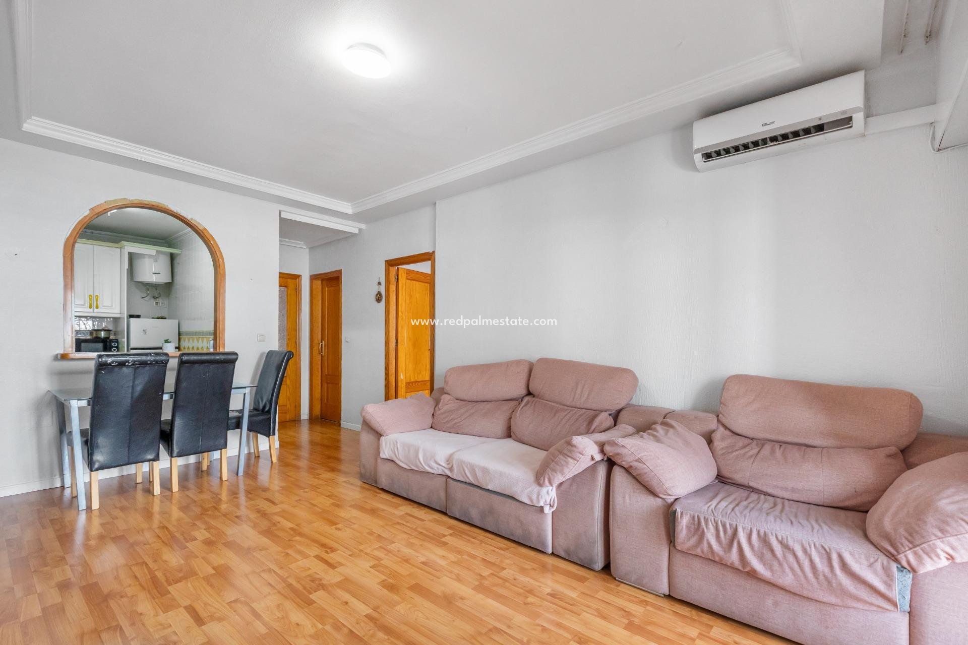 Resale - Apartment -
Torrevieja - Playa del Cura