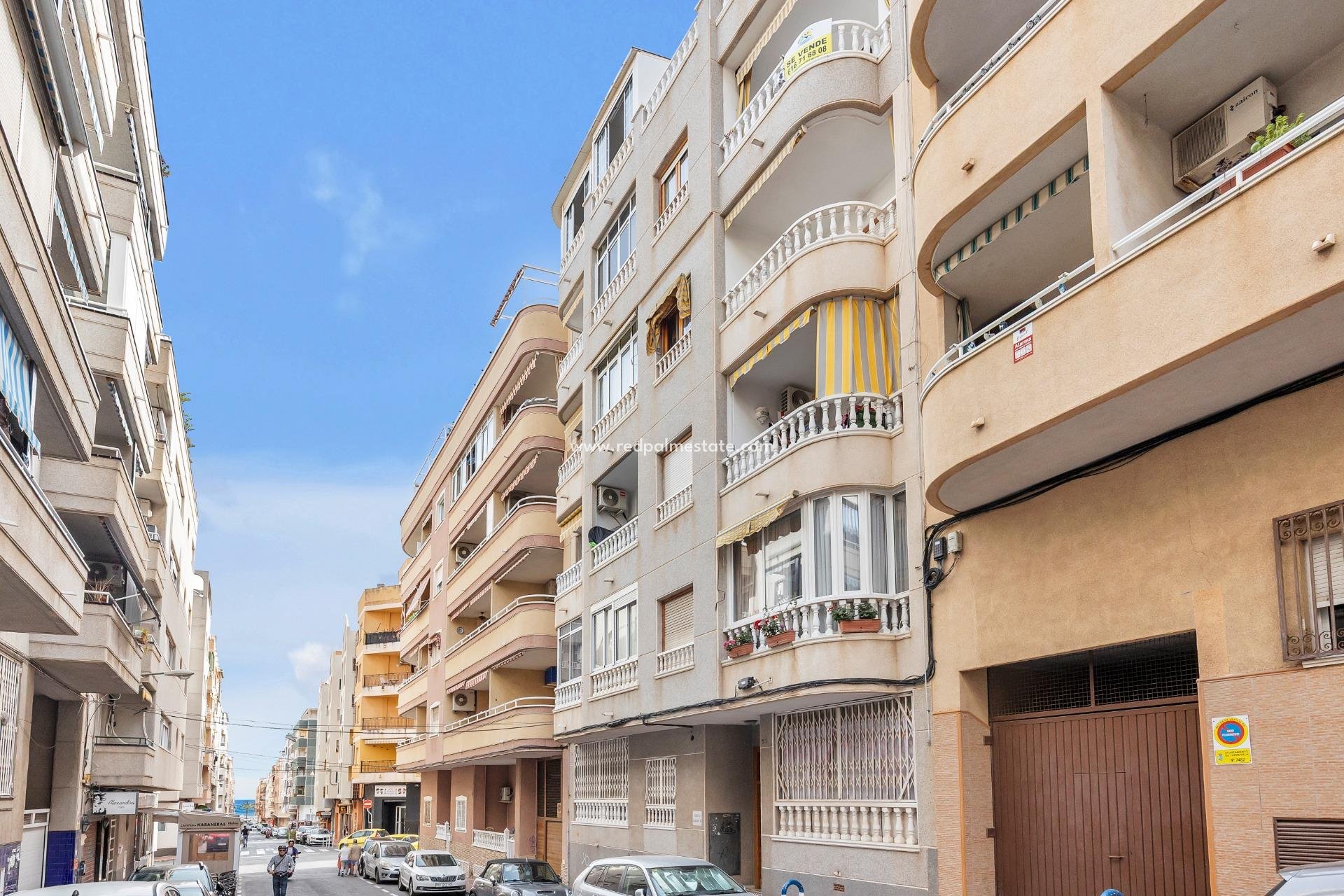 Resale - Apartment -
Torrevieja - Playa del Cura