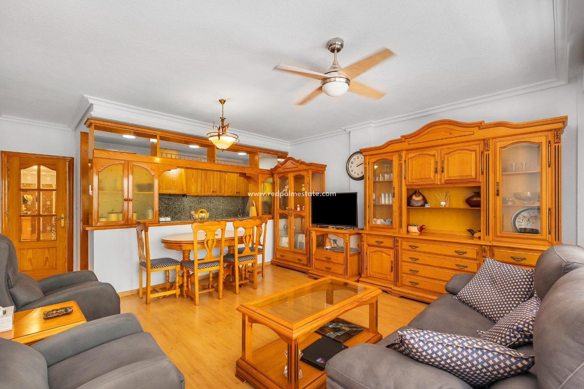 Resale - Apartment -
Torrevieja - Playa del Cura