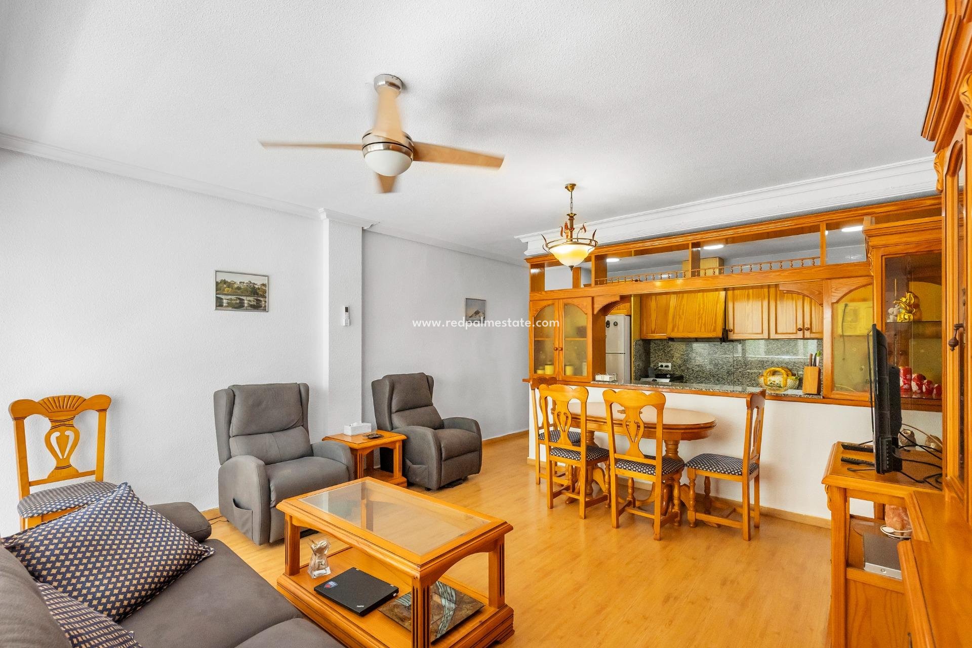 Resale - Apartment -
Torrevieja - Playa del Cura