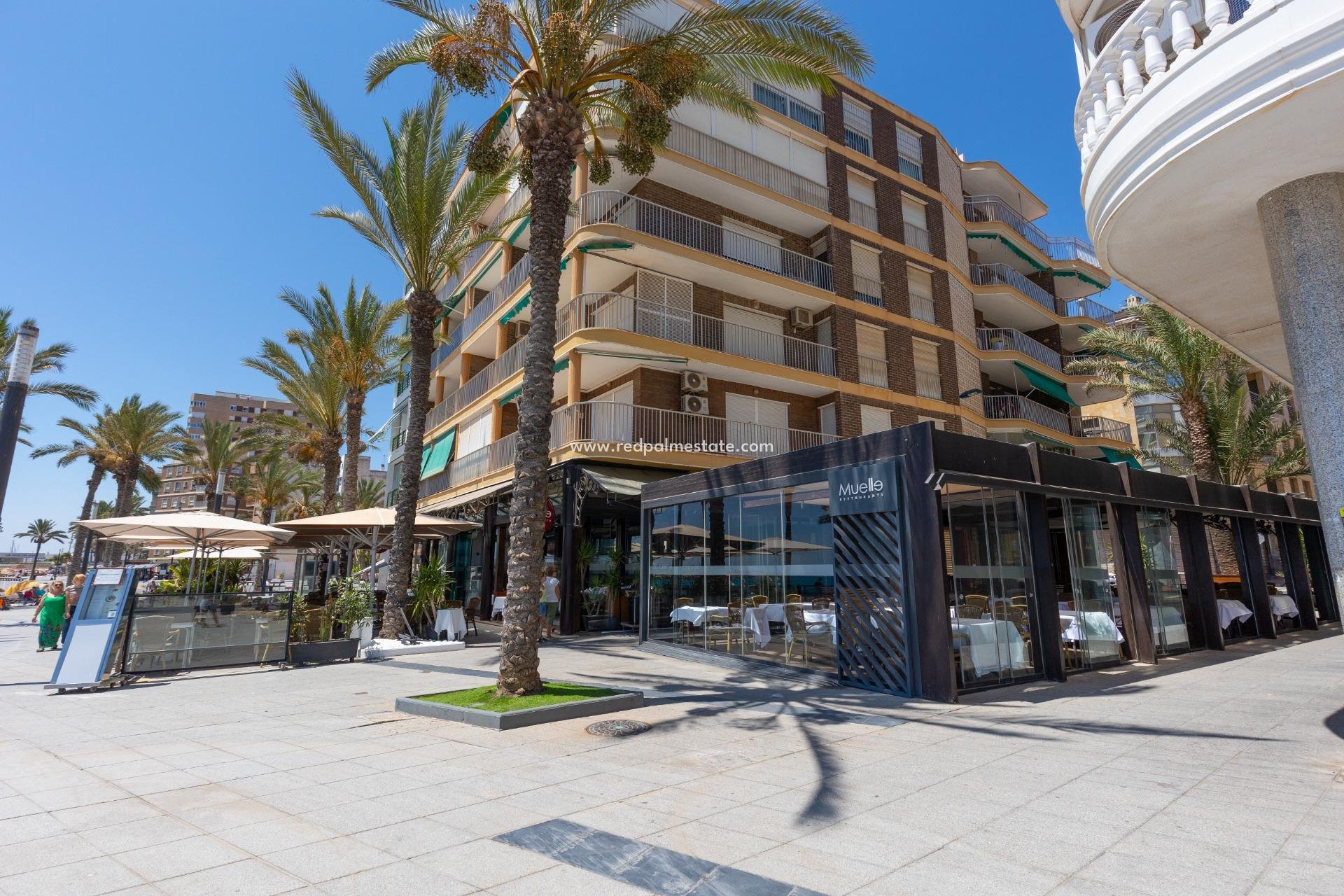 Resale - Apartment -
Torrevieja - Playa del Cura