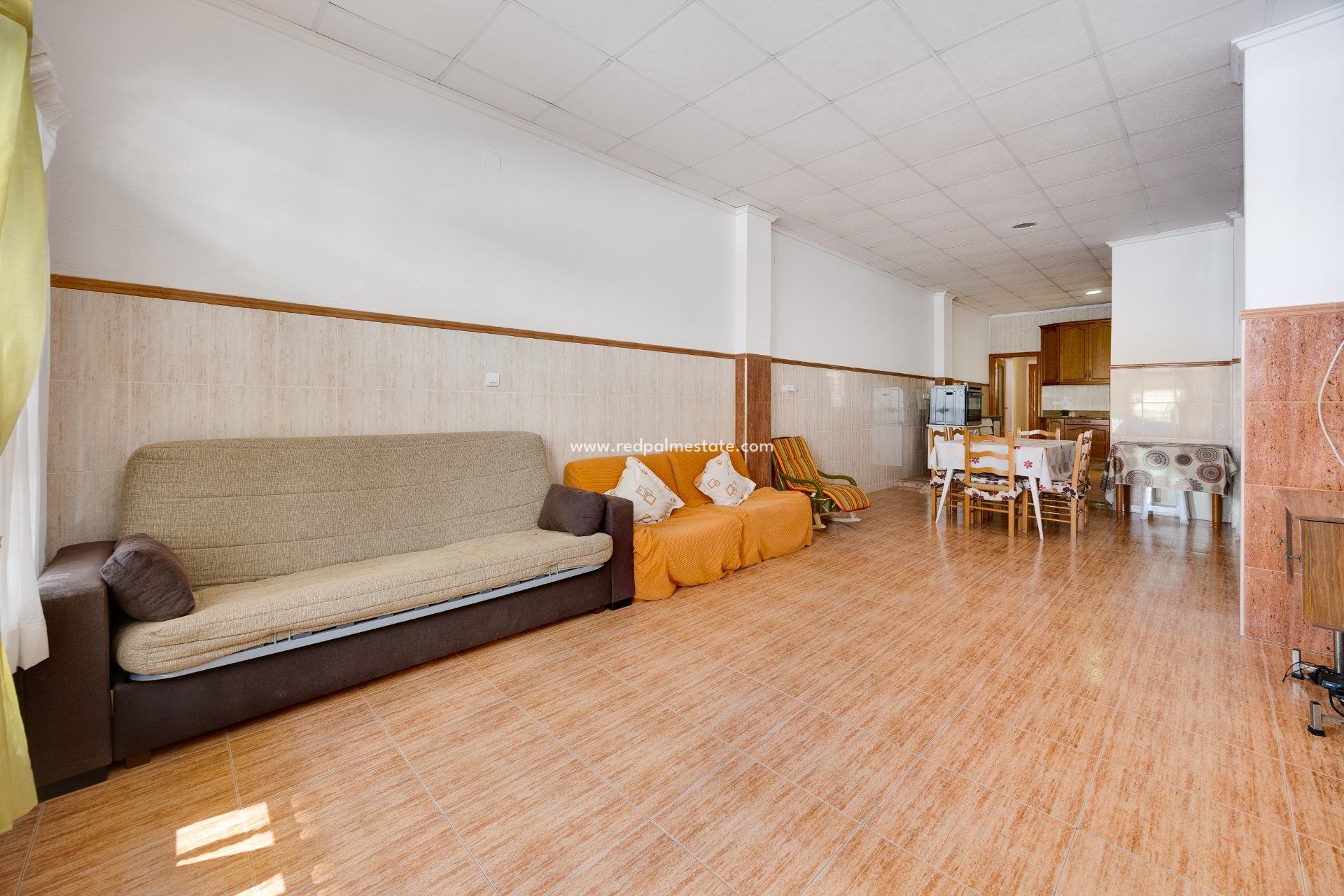 Resale - Apartment -
Torrevieja - Playa del Cura