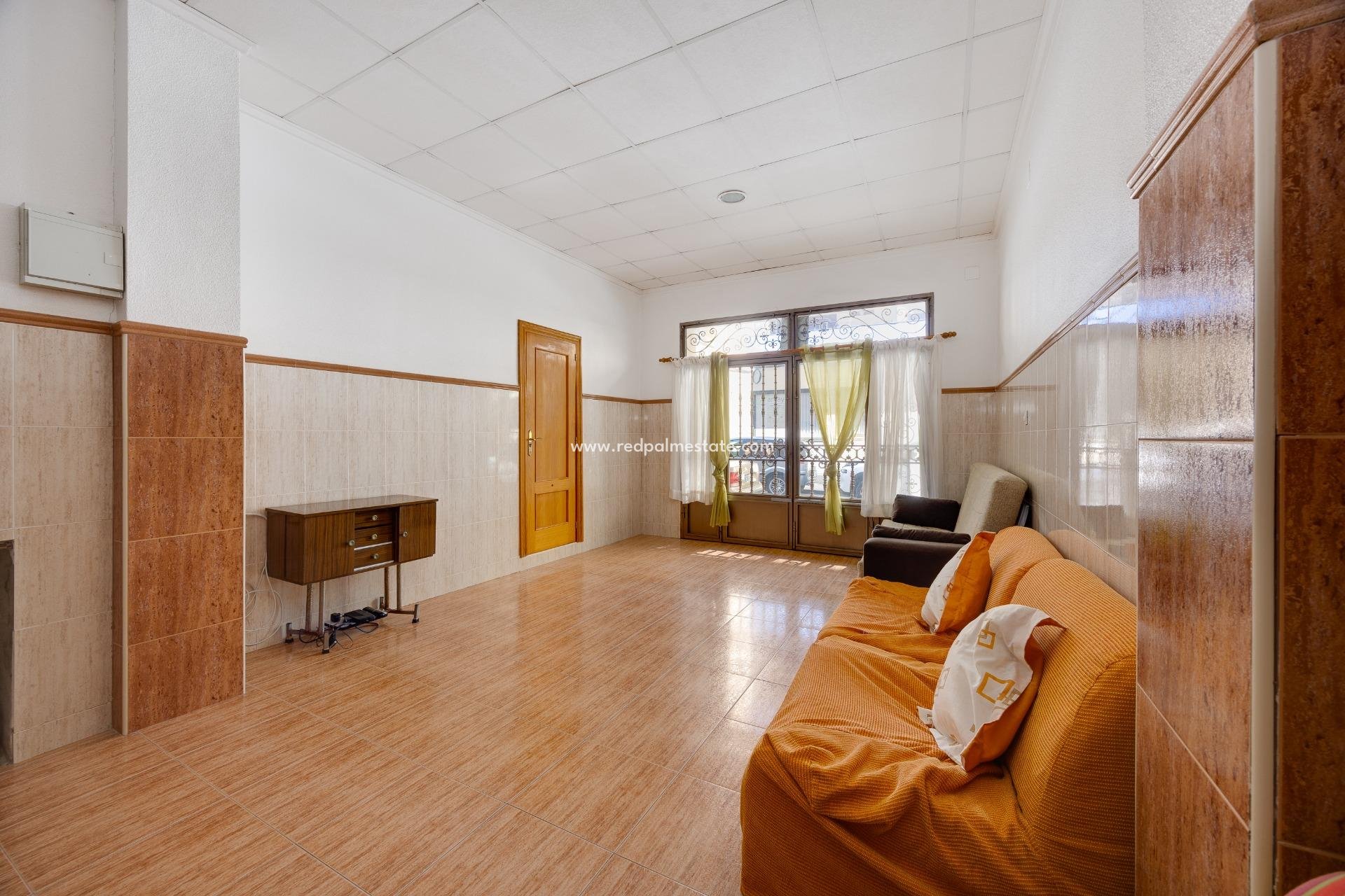 Resale - Apartment -
Torrevieja - Playa del Cura