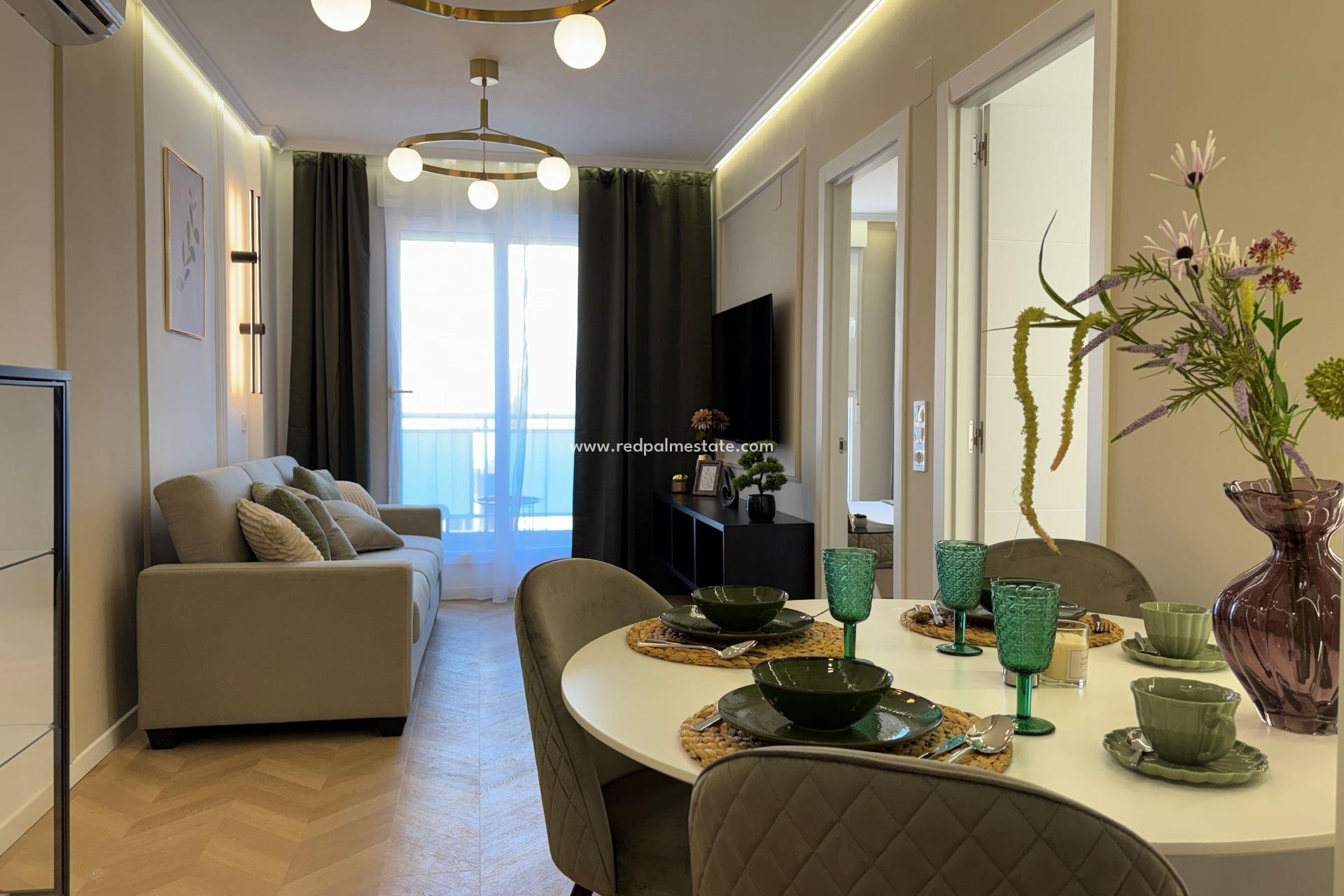Resale - Apartment -
Torrevieja - Playa del Cura