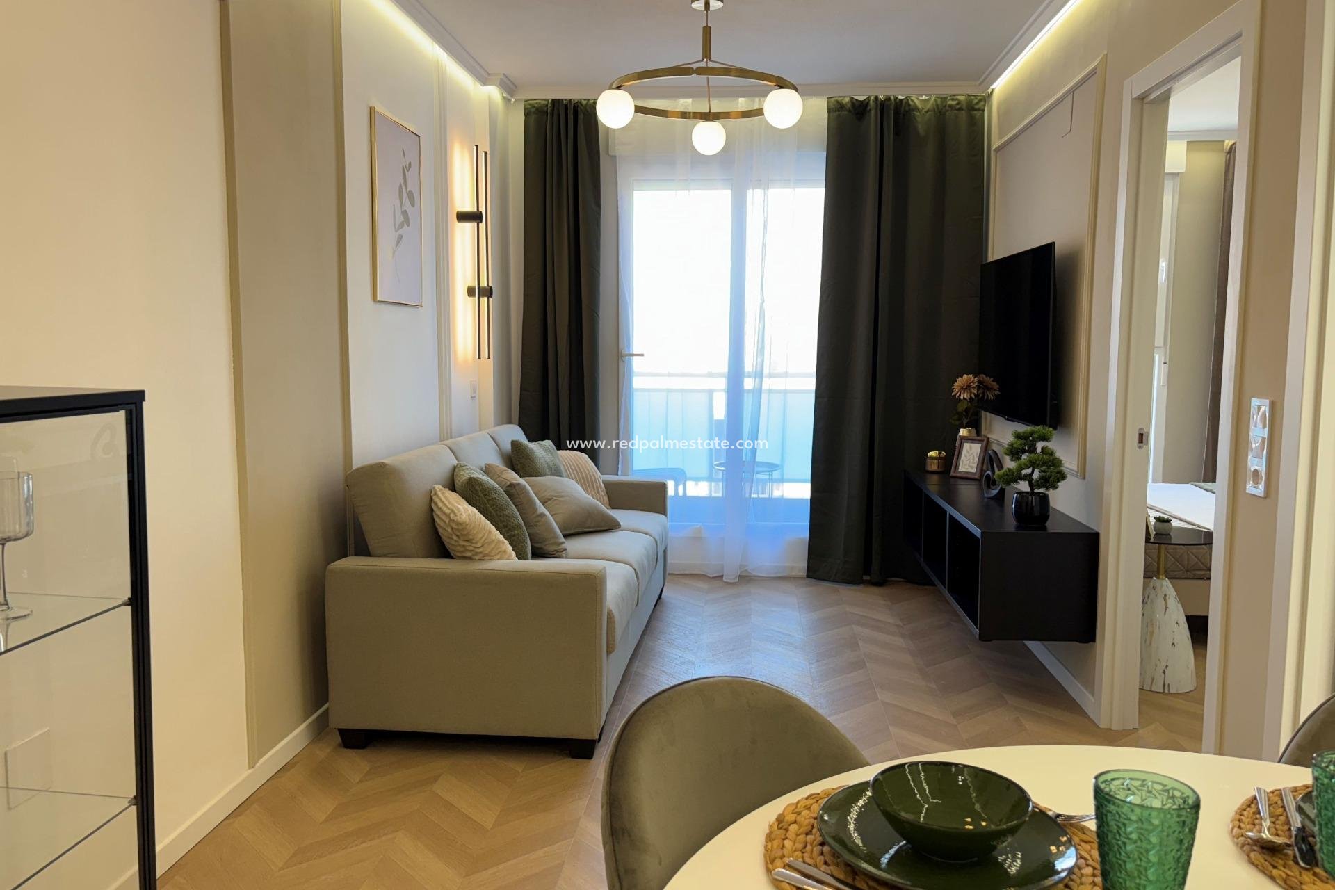 Resale - Apartment -
Torrevieja - Playa del Cura