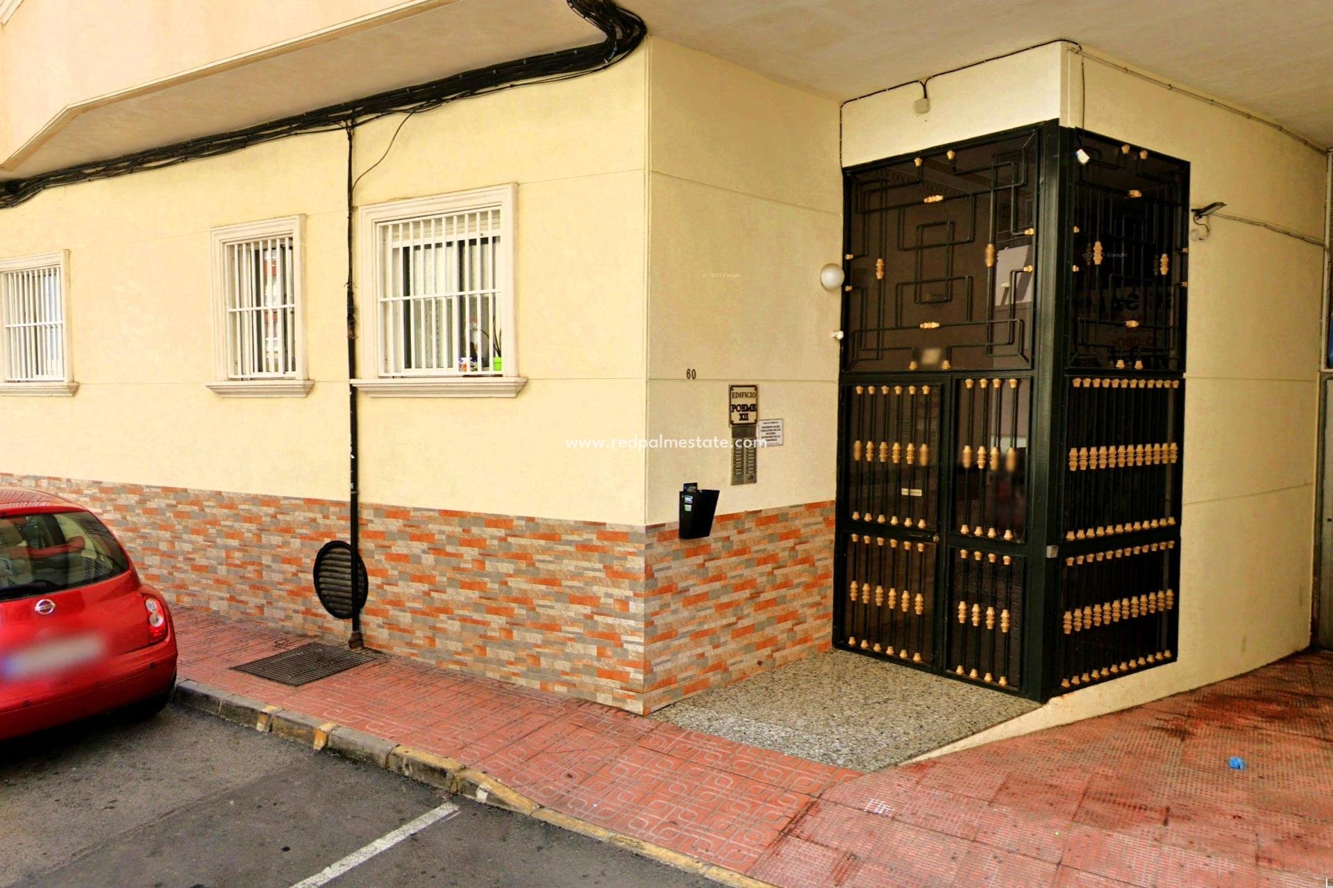 Resale - Apartment -
Torrevieja - Playa del Cura