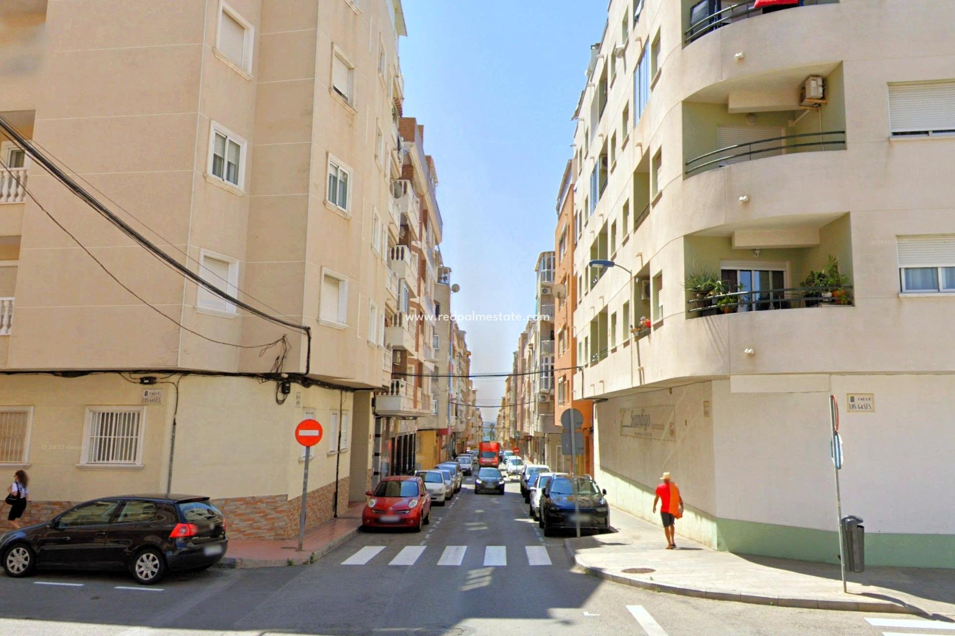 Resale - Apartment -
Torrevieja - Playa del Cura