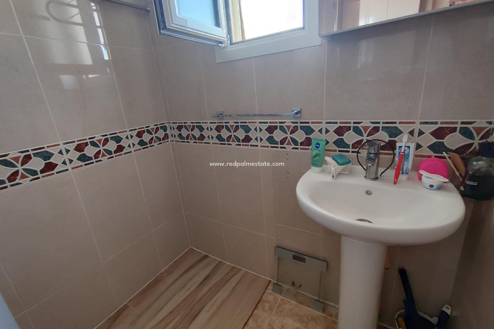 Resale - Apartment -
Torrevieja - Playa del Cura
