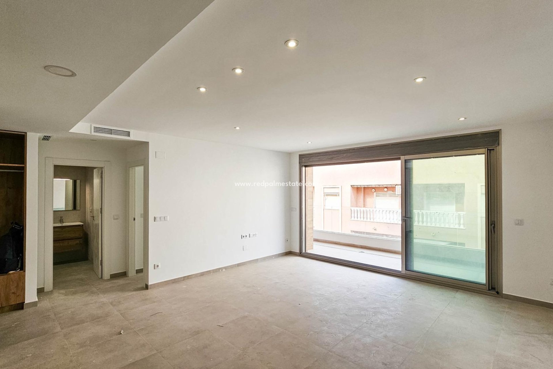 Resale - Apartment -
Torrevieja - Playa del Cura