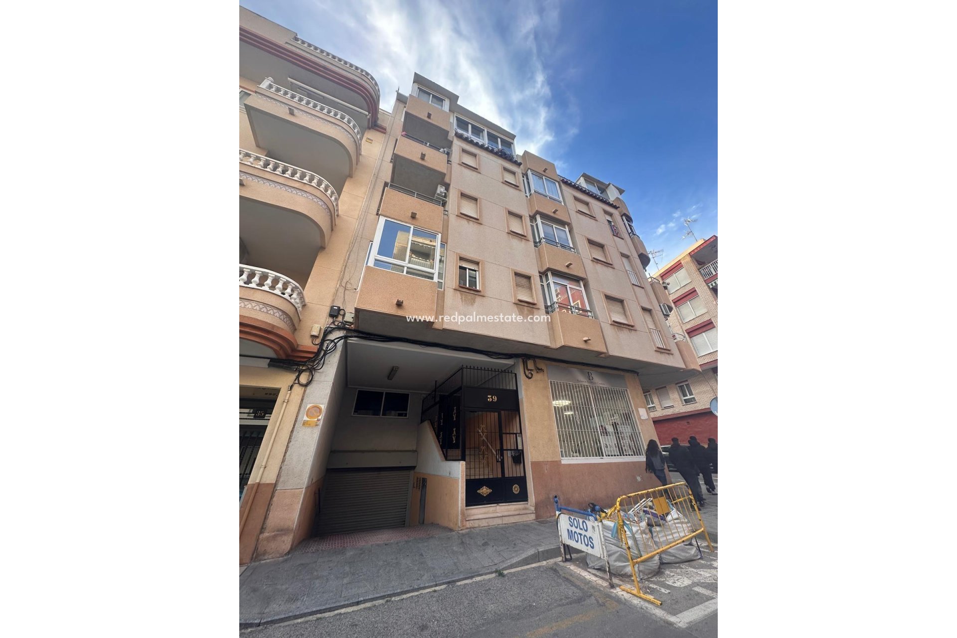 Resale - Apartment -
Torrevieja - Playa del Cura