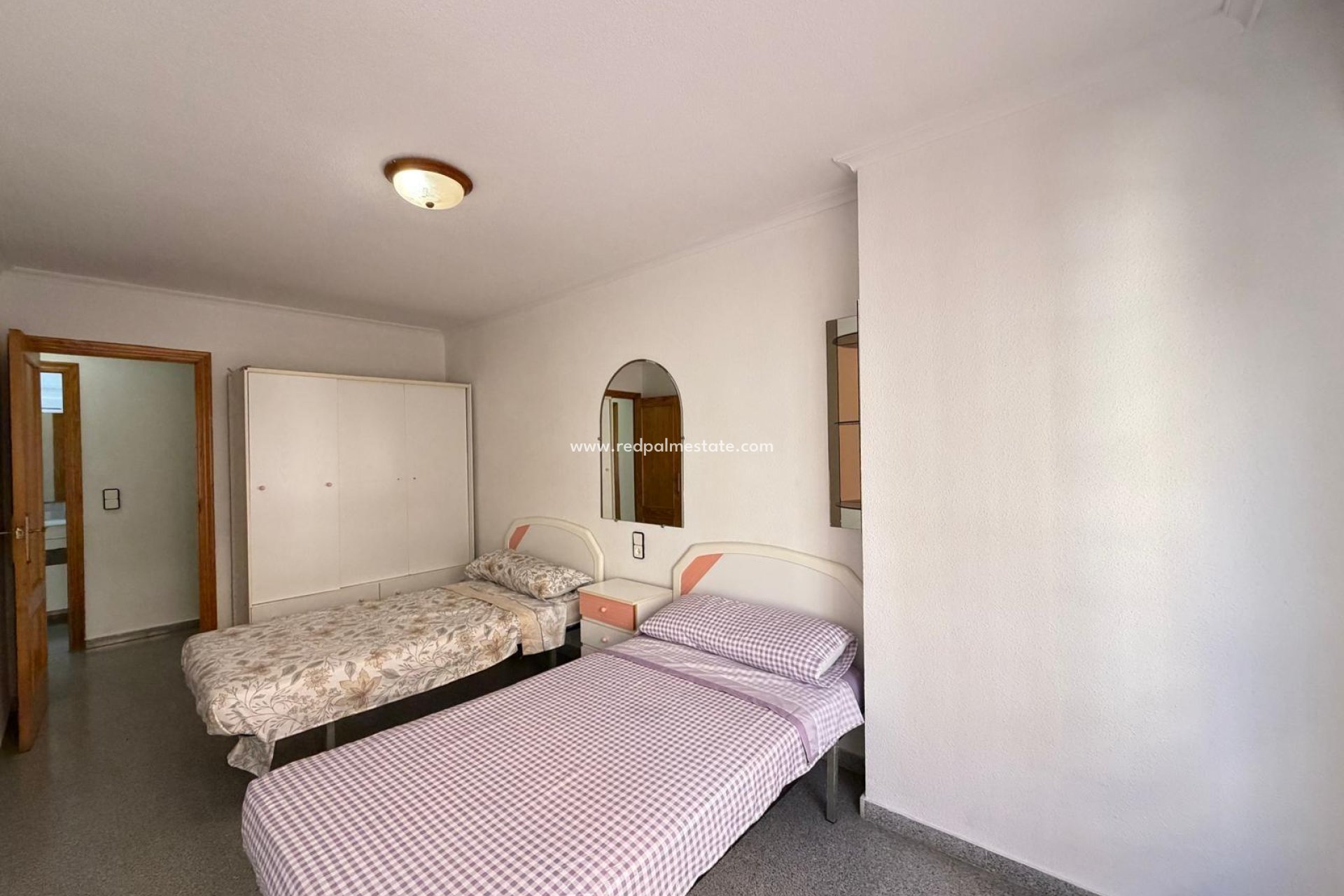 Resale - Apartment -
Torrevieja - Playa del Cura