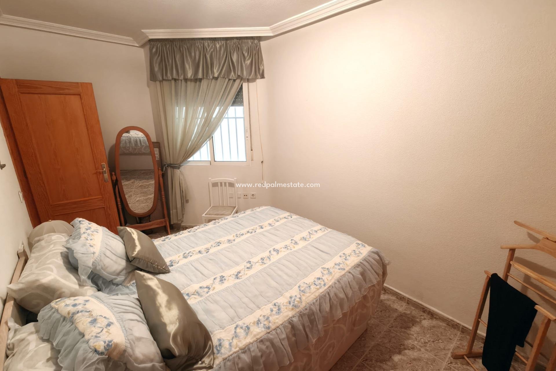 Resale - Apartment -
Torrevieja - Playa del Cura