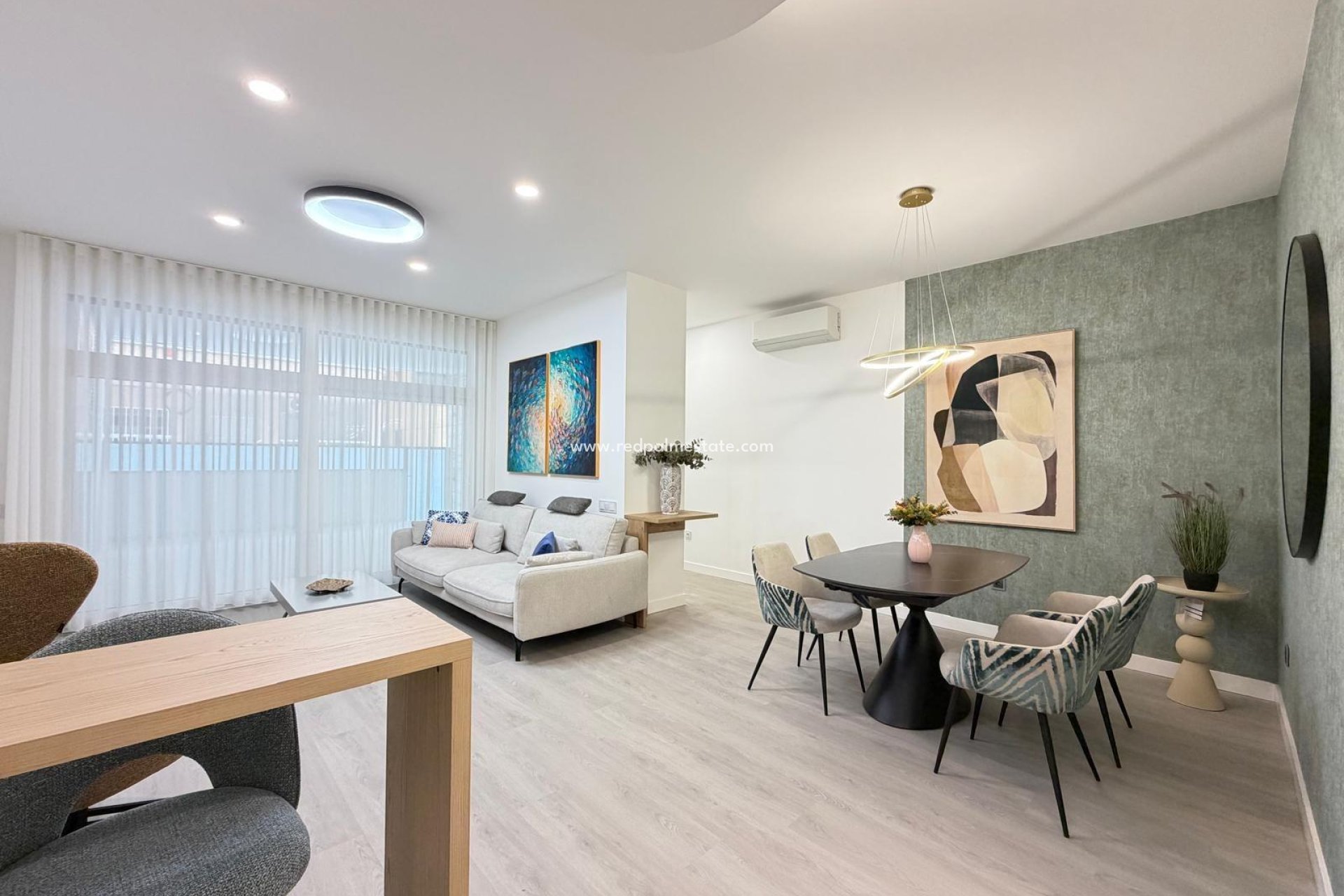 Resale - Apartment -
Torrevieja - Playa del Cura