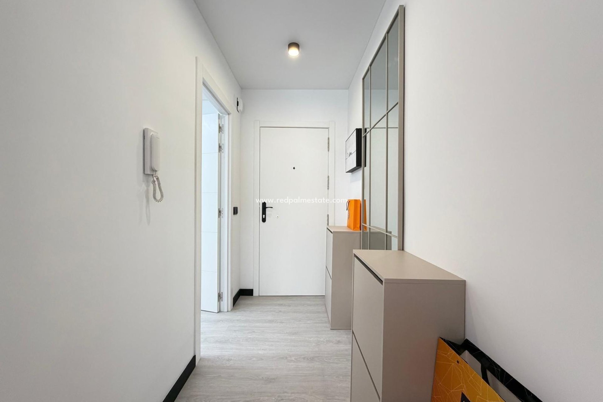 Resale - Apartment -
Torrevieja - Playa del Cura