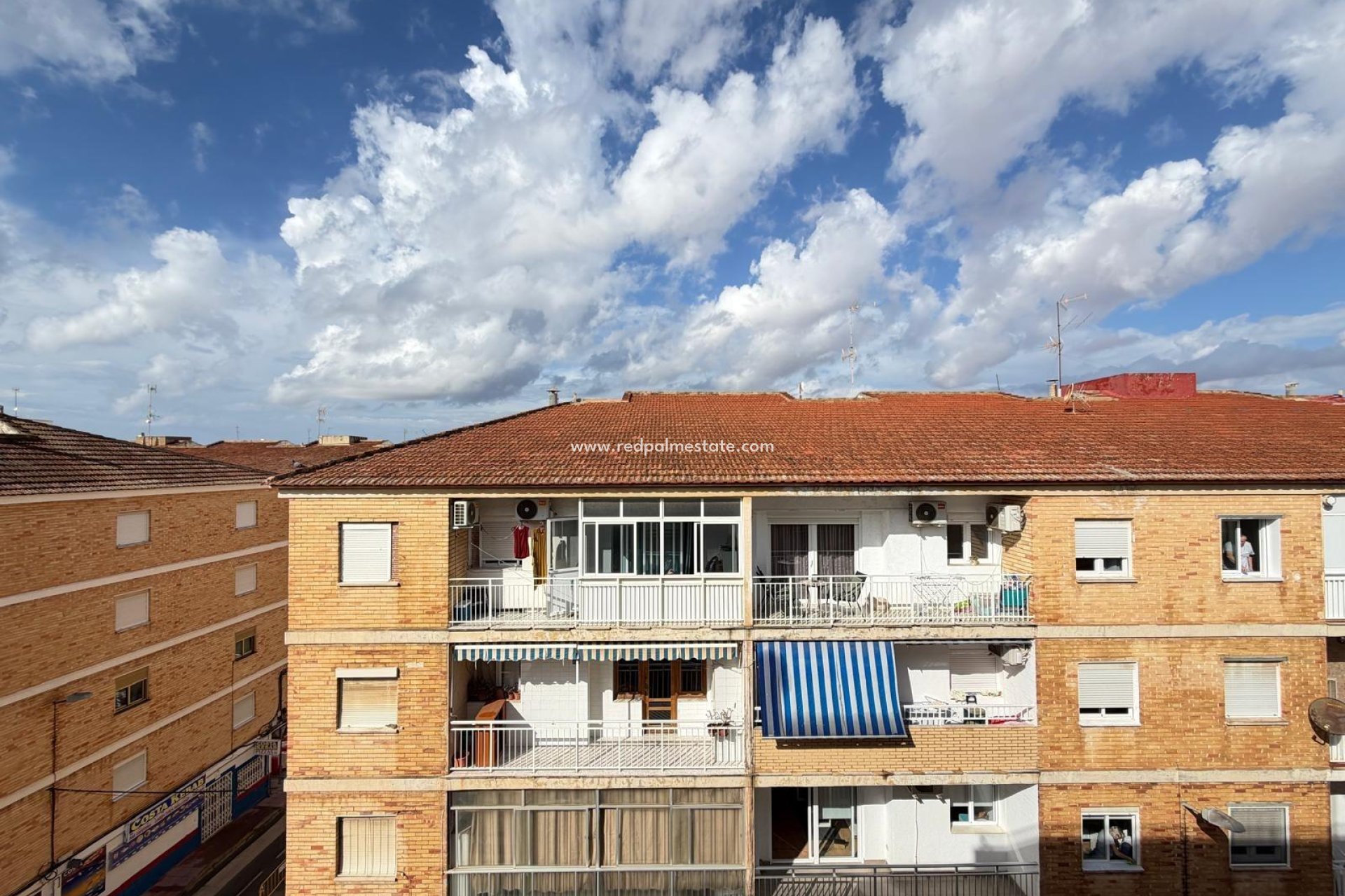 Resale - Apartment -
Torrevieja - Playa del Cura