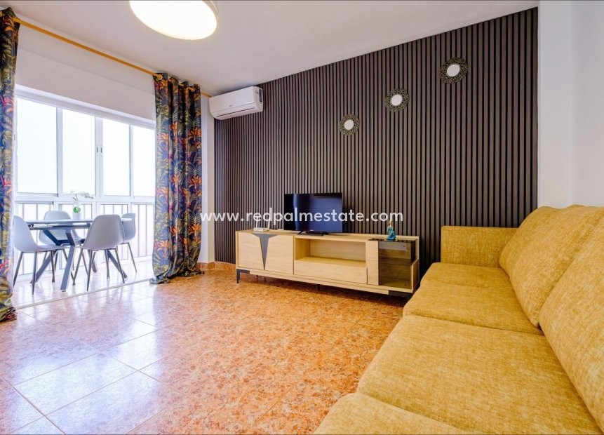 Resale - Apartment -
Torrevieja - Playa del Cura