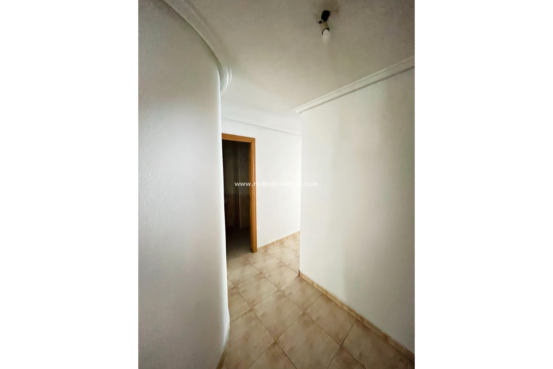 Resale - Apartment -
Torrevieja - Playa del Cura