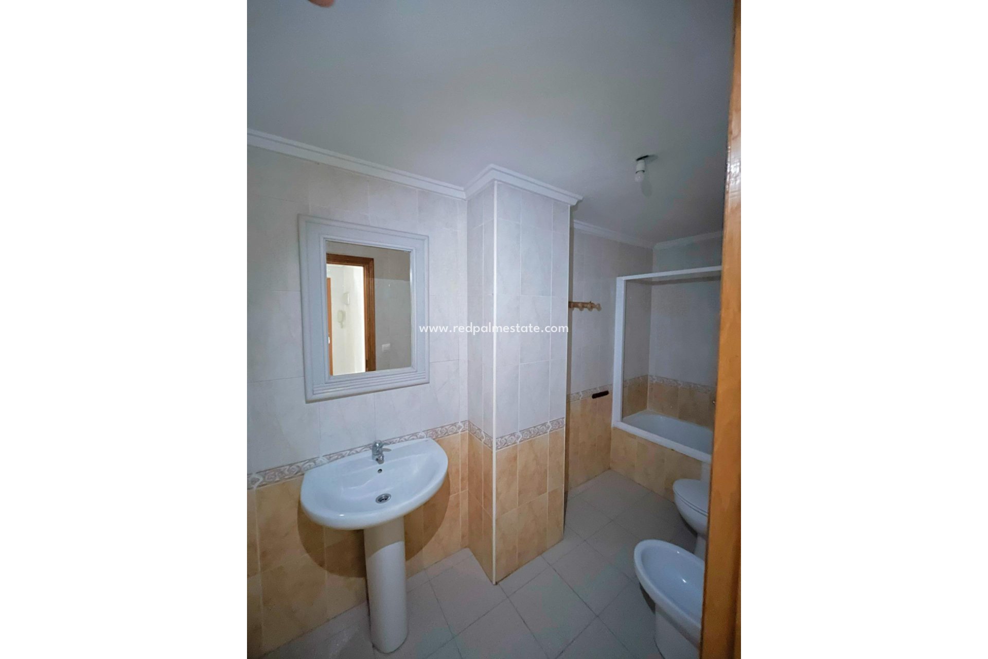 Resale - Apartment -
Torrevieja - Playa del Cura