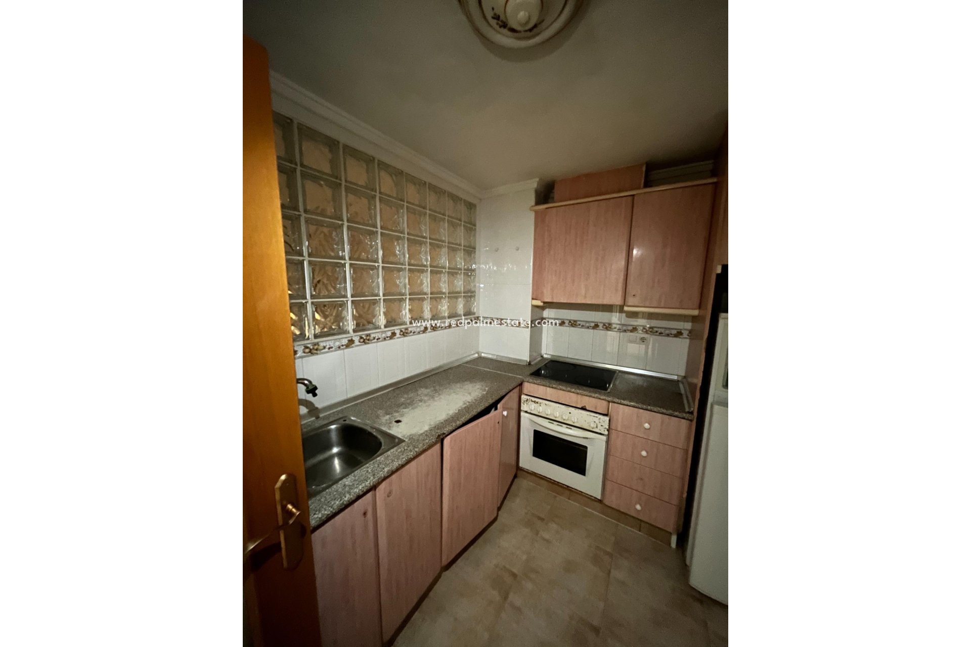 Resale - Apartment -
Torrevieja - Playa del Cura