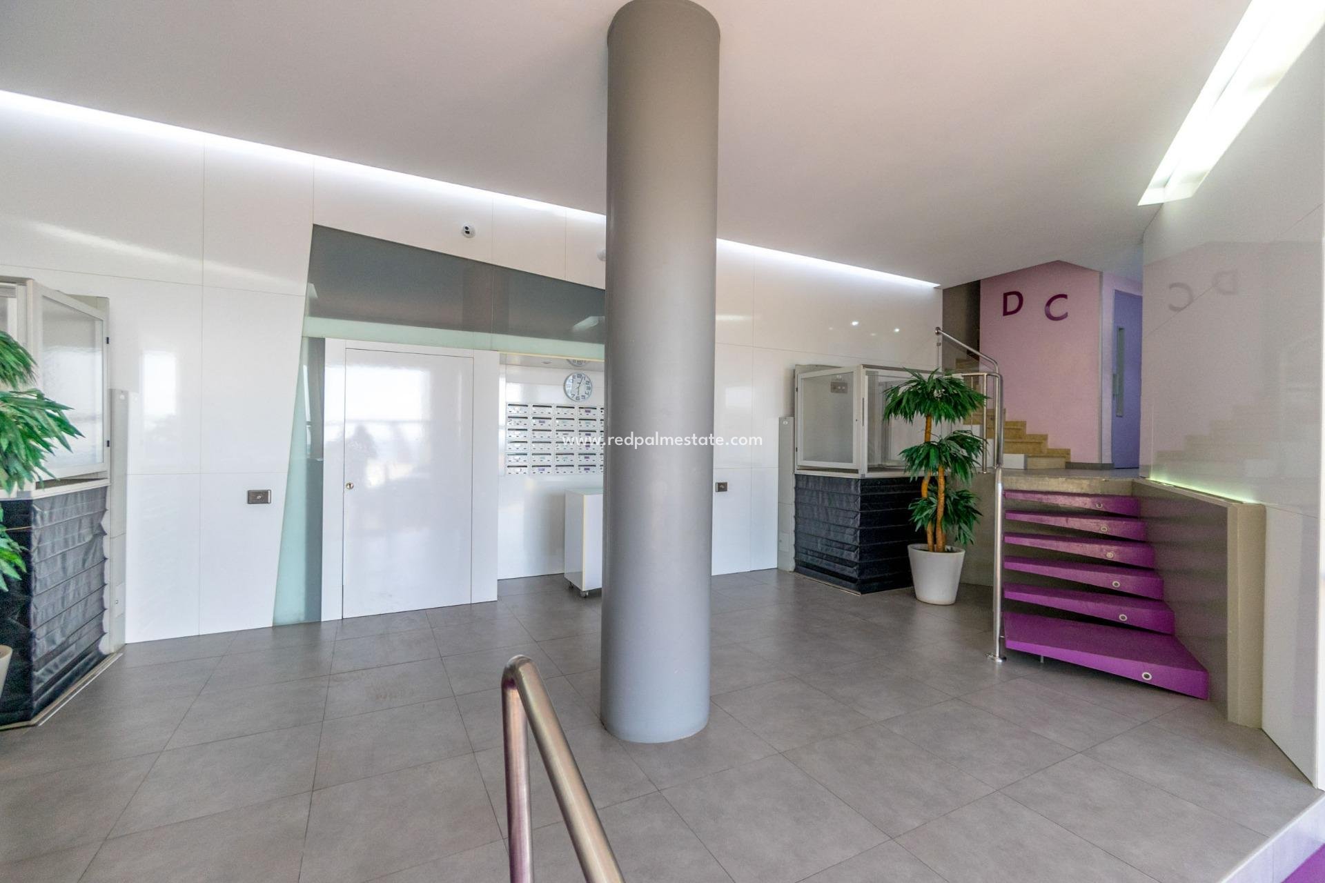 Resale - Apartment -
Torrevieja - Playa del cura